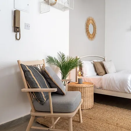 公寓 Orchid's Cozy & Balcony In 拉纳卡