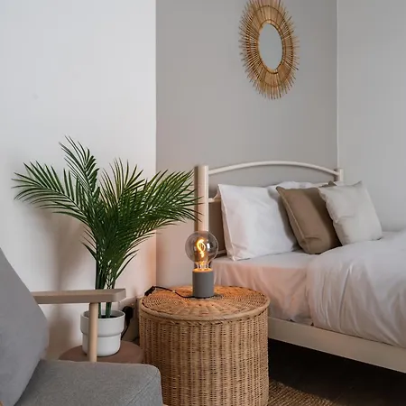 Orchid's Cozy Studio&balcony In *