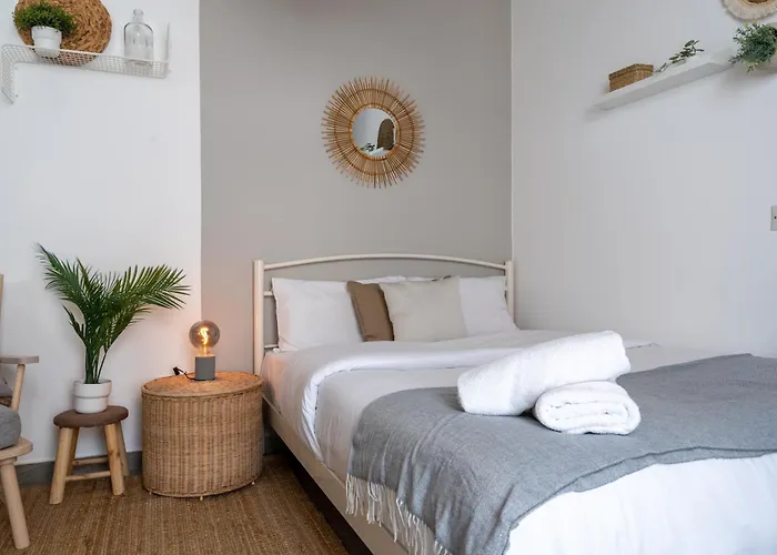 Appartamento Orchid's Cozy & Balcony In Larnaca