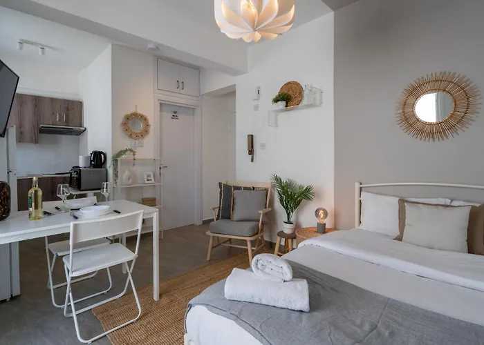 Orchid's Cozy & Balcony In Apartment Larnaca