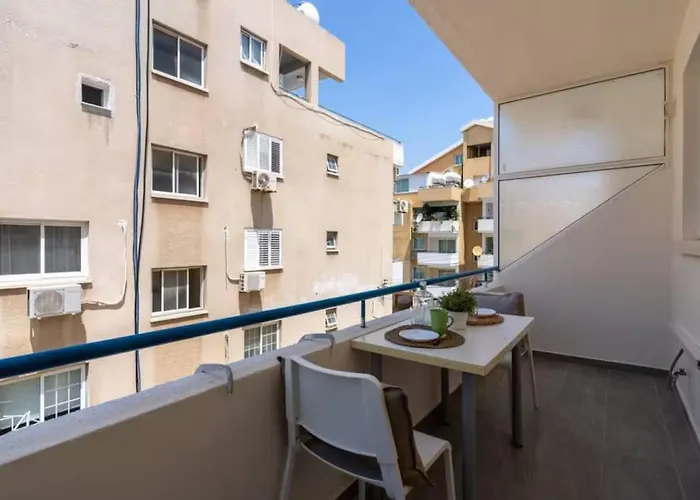 Orchid's Cozy & Balcony In